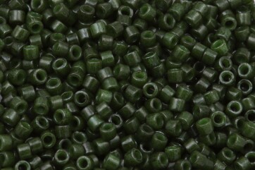 DB0663 Dyed Opaque Olive Miyuki Delica 11/0 perles...
