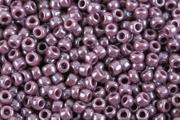 TR-11-133 Opaque Lustered Lavender 2,2mm TOHO 11/0...