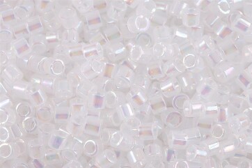 DBM0222 White Opal Miyuki Delica 10/0 perles cylindriques...