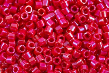 DBM0214 Opaque Red Luster Miyuki Delica 10/0 perles...