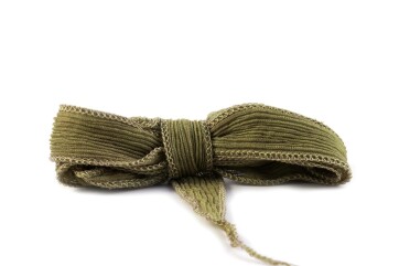 Handmade silk ribbon Crinkle Crêpe Khaki 20mm wide