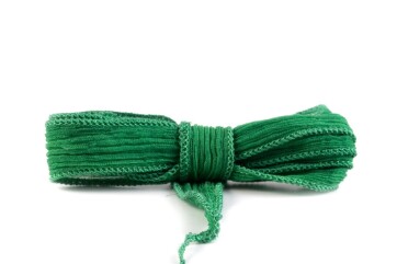 Handmade silk ribbon Crinkle Crêpe Leaf Green 20mm...