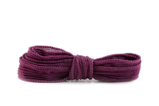 Handgefertigtes Seidenband Crinkle Crêpe Grape 1m